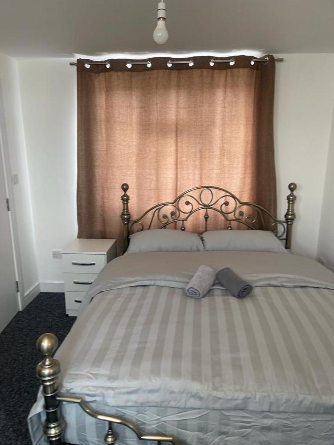 Rahal Ilford Apartment Bagian luar foto
