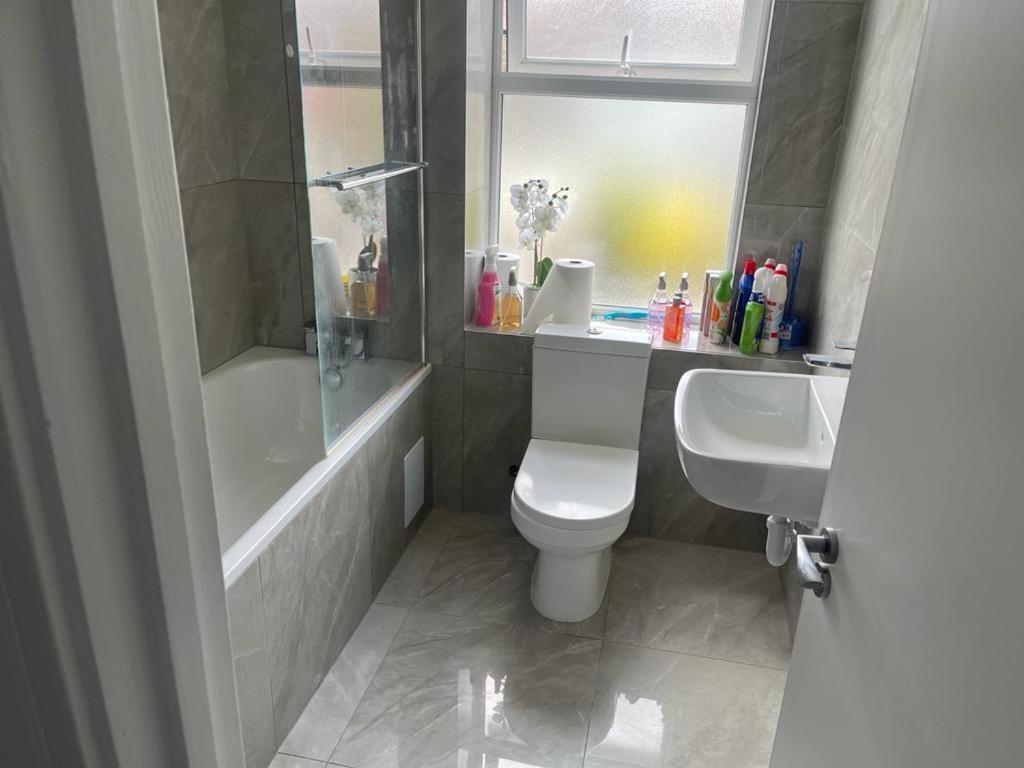 Rahal Ilford Apartment Bagian luar foto