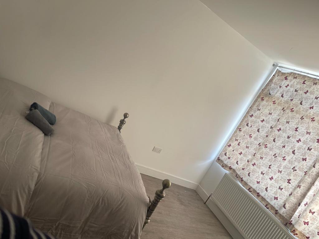 Rahal Ilford Apartment Bagian luar foto