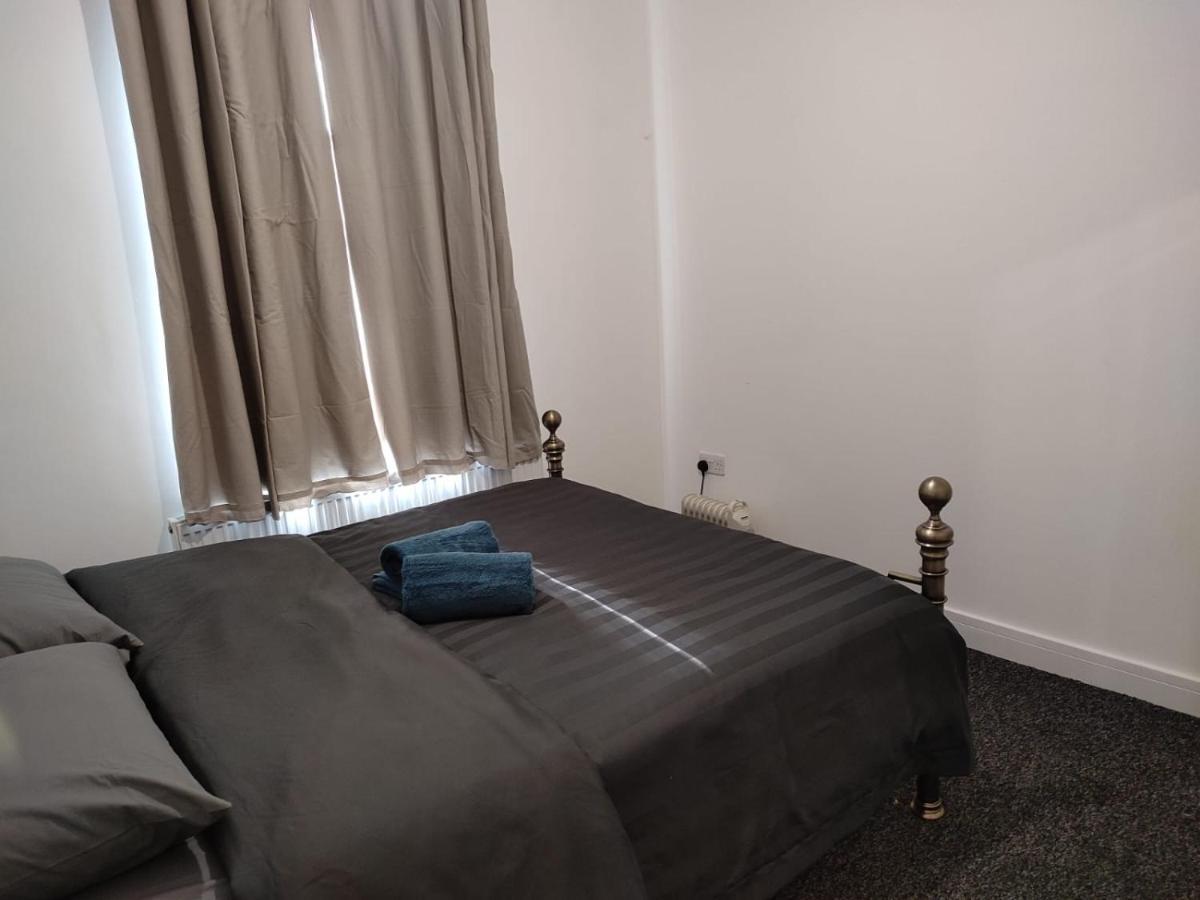 Rahal Ilford Apartment Bagian luar foto